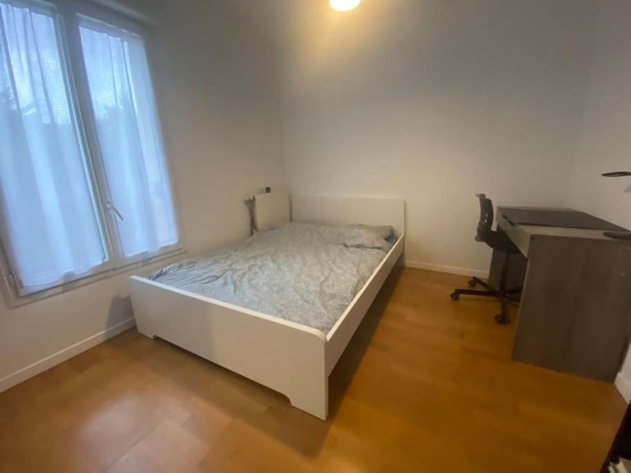 Maison 4 St Pierre Du Perray, France Holiday home *
